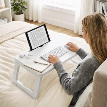   Ágytálca összecsukható lábakkal és tablet tartóval, reggeliző asztal étkezéshez és olvasáshoz, fehér
