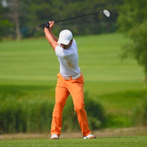 Egyedi golfvezető grafitszárral és fejvédővel