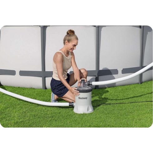Medence szűrőszivattyú 5678 l/h + Bestway 58870 szűrőgolyók