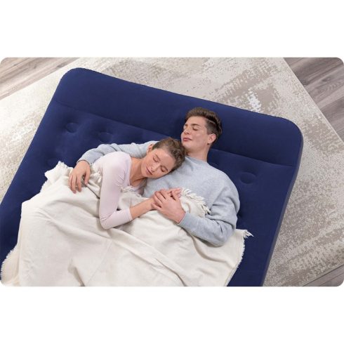 Felfújható matrac 203x152x28 cm, beépített lábpumpával Bestway 67226