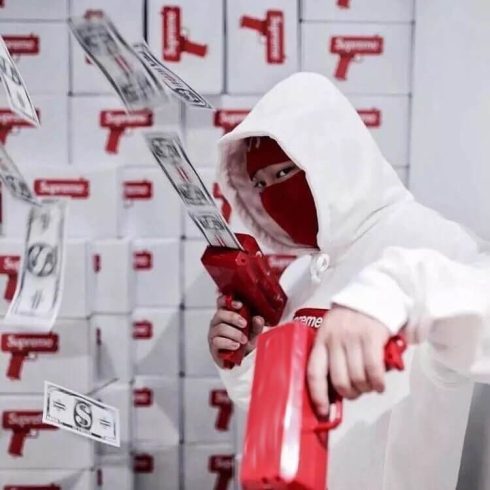 Money gun - Pénz kilövő pisztoly 100 bankjegygel, piros Bankjegy Szóró Fegyver Pénzeső Stukker Rózsaszín