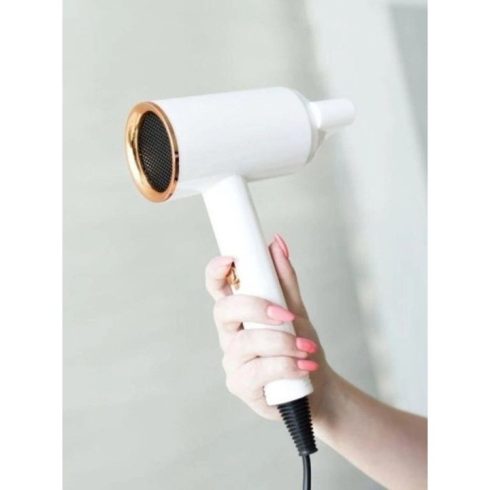 Hajszárító At Performance 2 sebességfokozat meleg hideg levegő 1250 W 1 koncentrátor Fehér